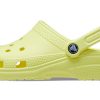 Crocs クラシック クロッグ ビーチ ユニセックス イエロー サンダル 10001-75U