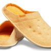 Crocs クラシック カジュアル シックン ステイウォーム ユニセックス イエロー スリッパ 203600-838