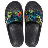 Crocs クラシック タイダイ グラフィック スライド “ブラック” 206520-988