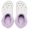 Crocs クラシック バヤ ラインド ファズストラップ クロッグ “ホワイト ライラ” 206633-577
