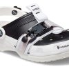 Crocs クラシック ジップタイ バックル クロッグ “ブラック ホワイト” 208127-066