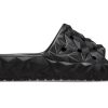 Crocs クラシック ジオメトリック スライド “ブラック” 209608-001