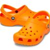 Crocs (GS) クラシック クロッグ “オレンジ” 206991-83A