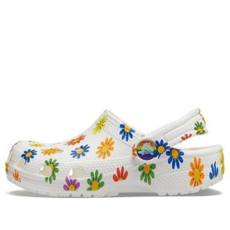 Crocs (GS) クラシック シーズナル プリント クロッグ “ホワイトマルチ” 207345-94S