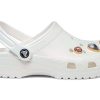 Crocs (GS) クラシック クリスタル クロッグ “ホワイト” 208435-100