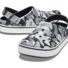 Crocs (GS) オフコート プリントクロッグ “グレー ブラック ホワイト” 209150-066