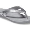 Crocs Kadee II ミニマル コージー スポーツ スリッパ ユニセックス シルバー 207314-040