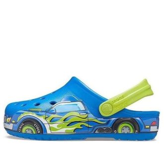 Crocs (PS) ファニーパターン フラットヒール スポーツサンダル ブルー 207074-4JL Crocs (PS) ファニーパターン フラットヒール スポーツサンダル ブルー 207074-4JL