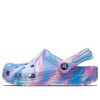 Crocs (PS) クラシック マーブル クロッグ “ブルー パープル ピンク” 207464-102