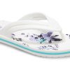 Crocs (WMNS) クロックバンド フラワーズ フリップフロップ ホワイト 206101-1C8