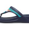 Crocs (WMNS) モントレー ビーズ ストラップ ウェッジ “ダークブルー” 206641-4HQ