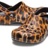 Crocs (WMNS) クラシッククロッグ アニマルプリント ビーチカジュアルサンダル ヒョウ柄 206676-90L
