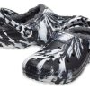 Crocs (WMNS) クラシック ラインド クロッグ アウトドアサンダル “マーブルホワイトブラック” 207180-103