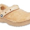 Crocs (WMNS) クラシック ファー シュア クロッグ “チャイ” 207303-212