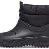 Crocs (WMNS) クラシック ネオ パフ ショーティーブーツ “ブラック” 207311-001