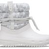 Crocs (WMNS) クラシック ネオ パフ リュクス ブーツ “ホワイトグレー” 207312-1CR