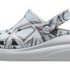 Crocs (WMNS) クラシック クラッシュ ディスコ クロッグ “クリアブルー” 208121-0ZT