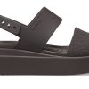 Crocs (WMNS) ブルックリン クロコ ロー エスプレッソ サンダル “ブラウン” 208585-206