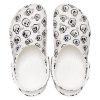 Crocs (WMNS) クラシック スカル プリント クロッグ “ホワイト ブラック” 208993-103