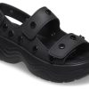 Crocs (WMNS) スカイライン スタッズ サンダル “ブラック” 209025-001