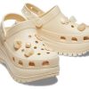 Crocs (WMNS) メガクラッシュ シェル＆パール クロッグ “ベージュ” 209287