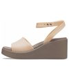 Crocs (WMNS) ブルックリン アンクルストラップ ウェッジサンダル “クリームホワイトブラウン” 209406-2DS