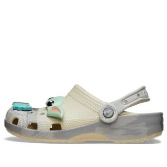 Crocs x スター・ウォーズ クラシック クロッグ「グローグー」209482-2Y2