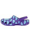 Crocs x Awake NY クラシッククロッグ「Home Is Where The Heart Is – パープル」207534-518