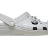 Crocs x Futura Laboratories クラシック クロッグ “パールホワイト” 209622-101