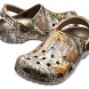 Crocs x Realtree Edge クラシッククロッグ “Camo” 205413-267