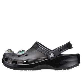 Crocs x Ron English クラシッククロッグ「エリア54 – ブラック」208134-001