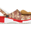 クロックス KFC x クラシック クロッグ「フライドチキンプリント」206675-90H